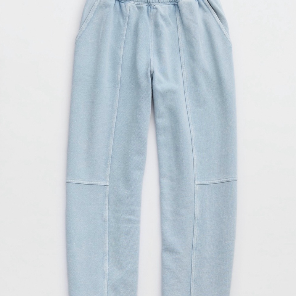 NWOT Aerie Seams Right Barrel Leg Sweatpants - Picture 2 of 2